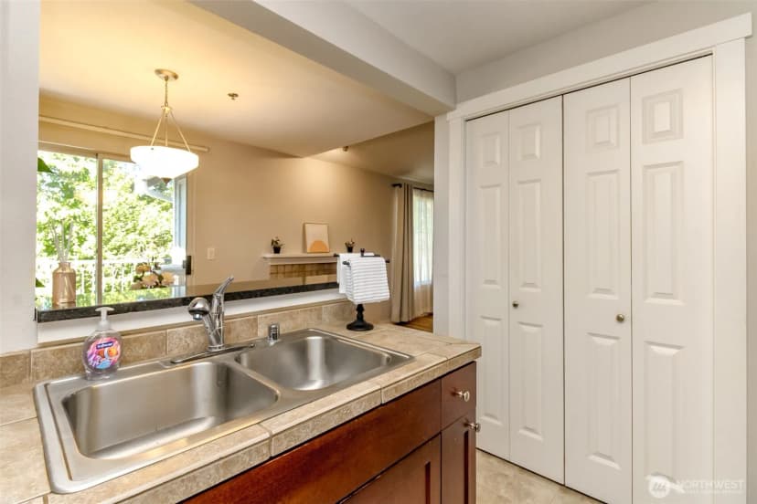 Property photo for 1835 S 286th Lane #r204, Federal Way photo 11