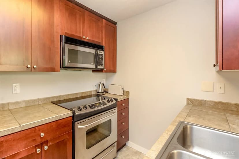 Property photo for 1835 S 286th Lane #r204, Federal Way photo 10