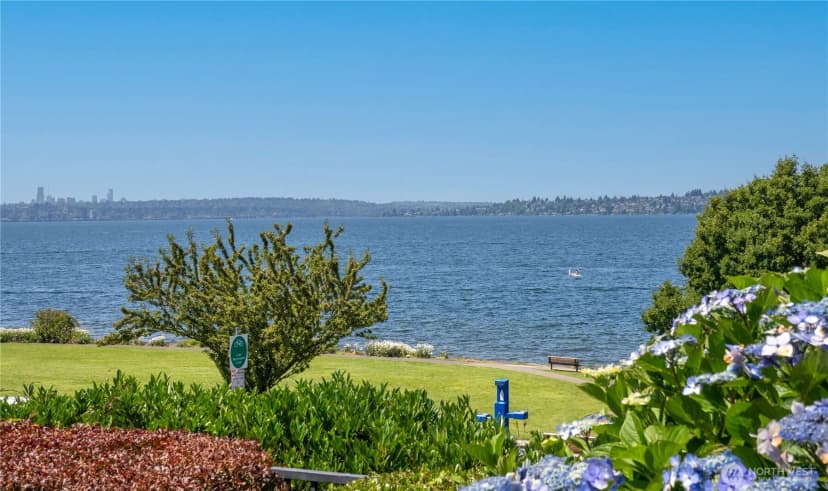 Property photo for 6620 Lake Washington Boulevard Ne #303, Kirkland photo 33