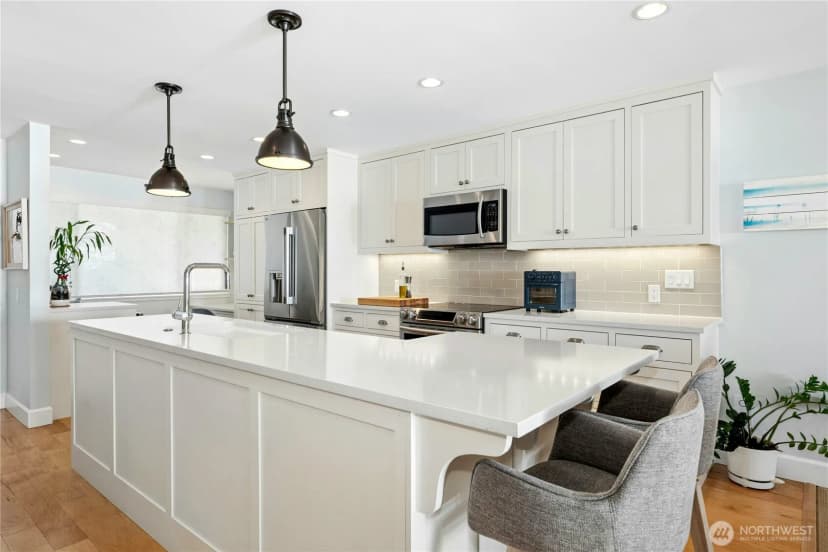 Property photo for 6620 Lake Washington Boulevard Ne #303, Kirkland photo 6