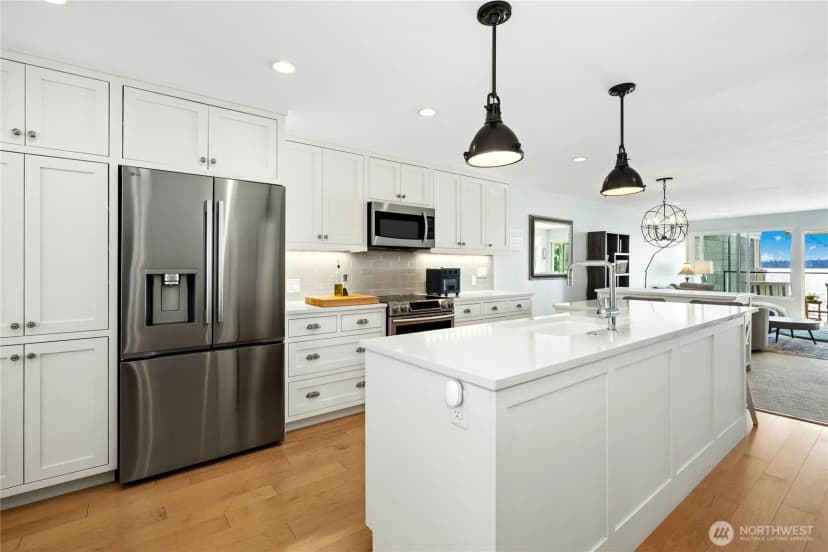 Property photo for 6620 Lake Washington Boulevard Ne #303, Kirkland photo 7