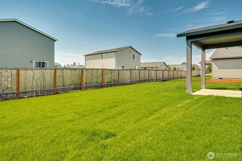 Property photo for 2010 Henderson Way, Longview photo 7
