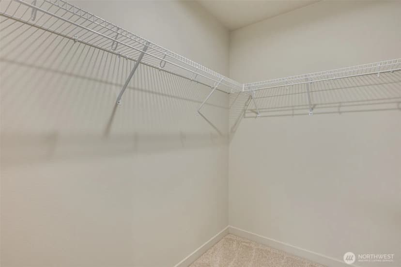 Property photo for 2010 Henderson Way, Longview photo 22