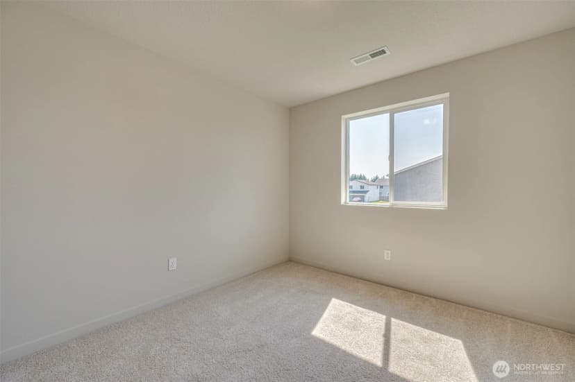 Property photo for 2010 Henderson Way, Longview photo 24