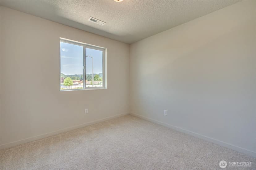 Property photo for 2010 Henderson Way, Longview photo 26