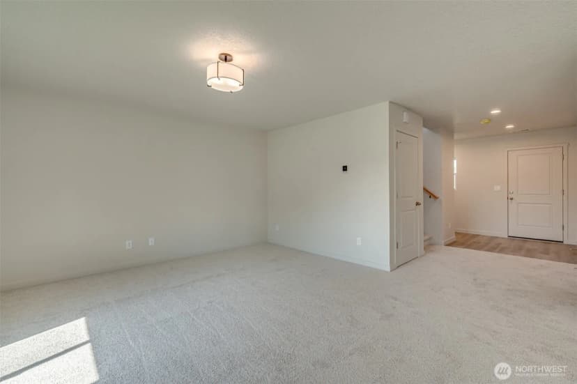 Property photo for 2010 Henderson Way, Longview photo 11
