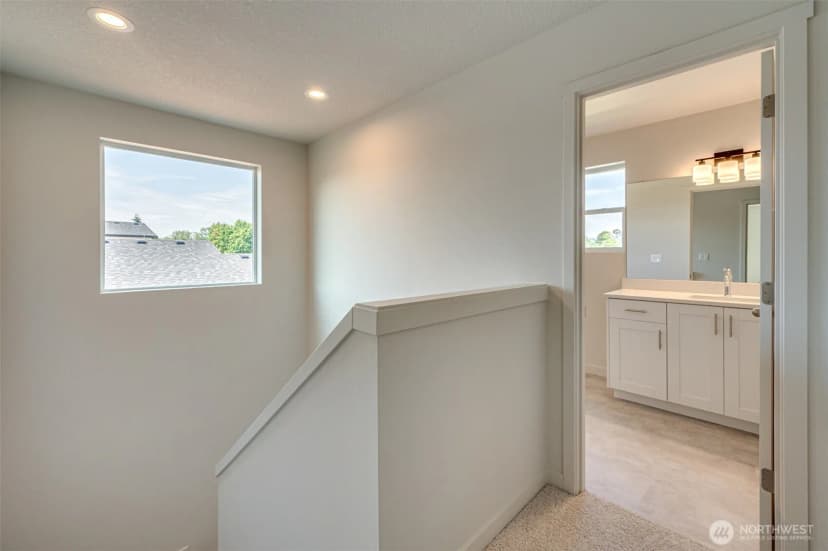 Property photo for 2010 Henderson Way, Longview photo 28