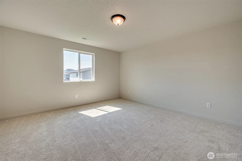 Property photo for 2010 Henderson Way, Longview photo 19