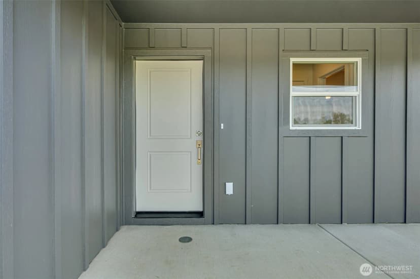 Property photo for 2010 Henderson Way, Longview photo 2
