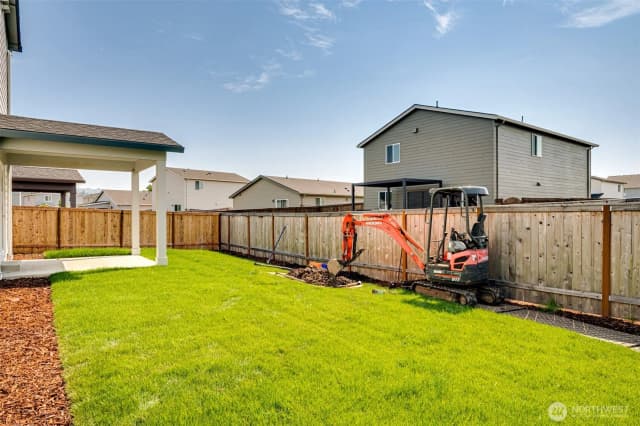 Property photo for 2016 Henderson Way, Longview photo 3