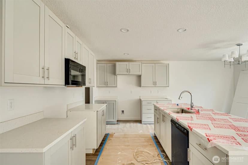 Property photo for 2016 Henderson Way, Longview photo 7