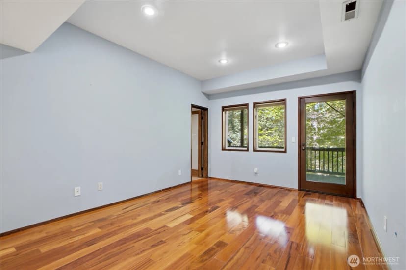 Property photo for 4739 Fernridge Lane, Mercer Island photo 34