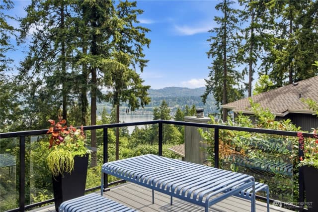 Property photo for 4739 Fernridge Lane, Mercer Island photo 5