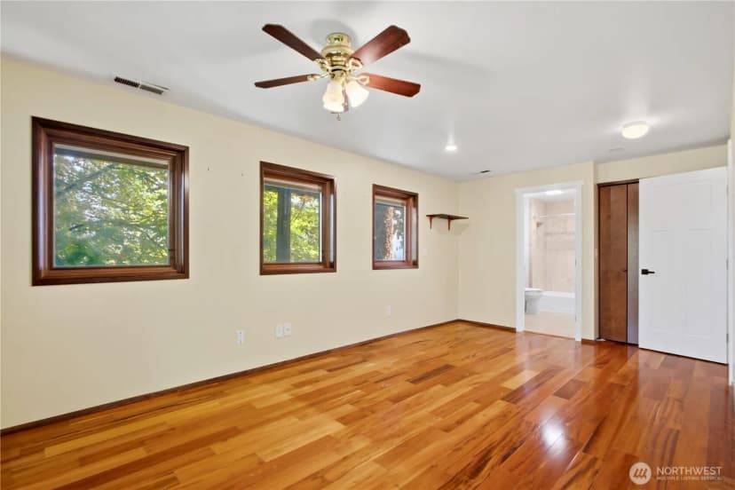 Property photo for 4739 Fernridge Lane, Mercer Island photo 30