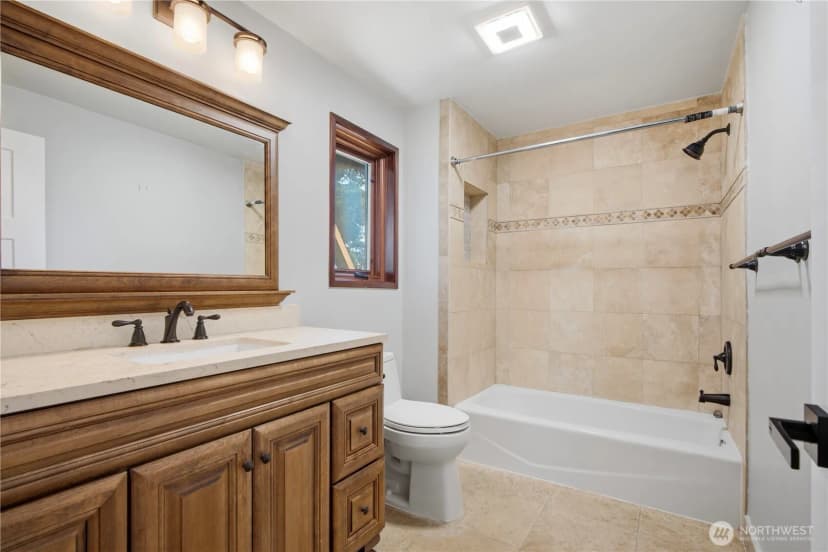 Property photo for 4739 Fernridge Lane, Mercer Island photo 31