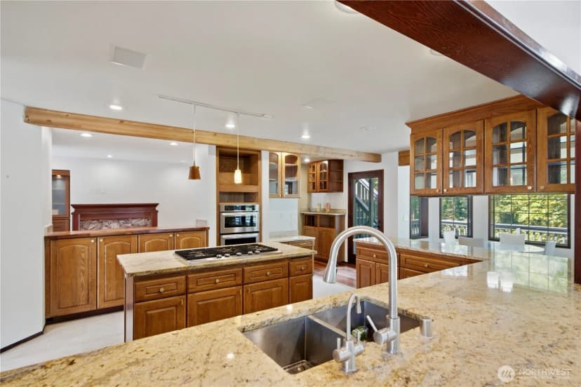 Property photo for 4739 Fernridge Lane, Mercer Island photo 13