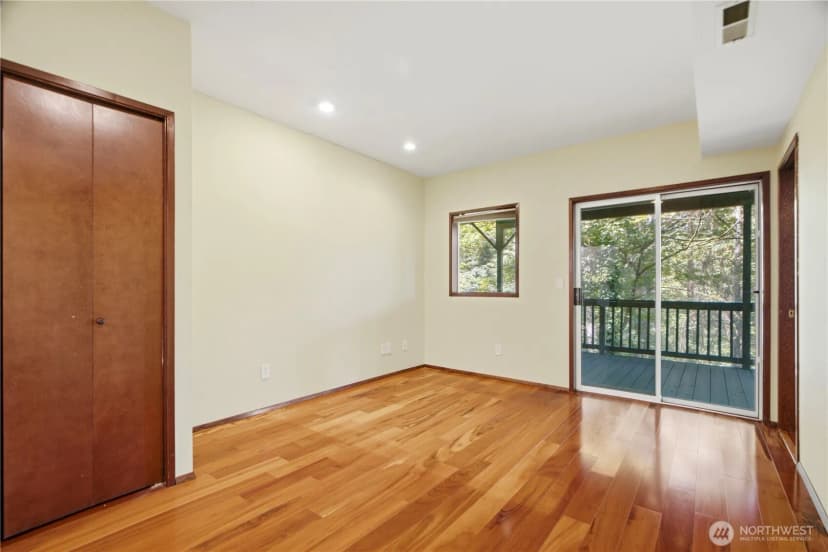 Property photo for 4739 Fernridge Lane, Mercer Island photo 32