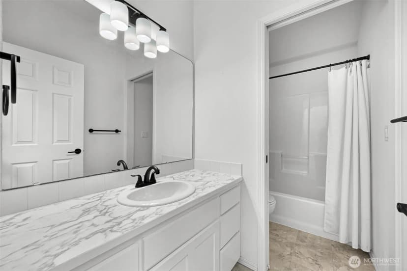 Property photo for 912 S Hills Drive, Bellingham photo 19