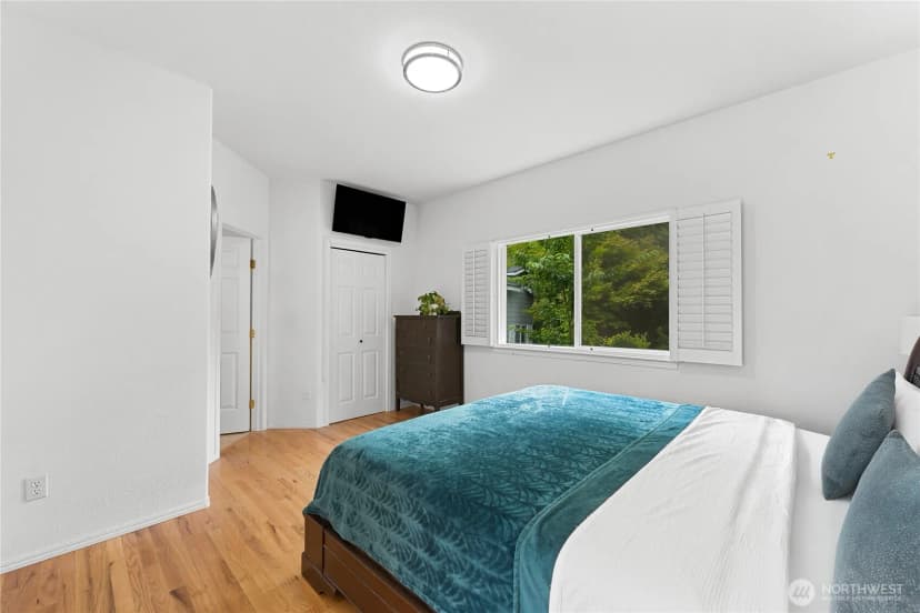 Property photo for 912 S Hills Drive, Bellingham photo 14