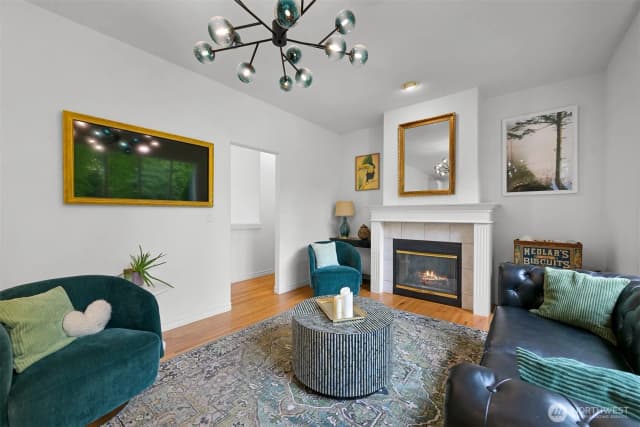 Property photo for 912 S Hills Drive, Bellingham photo 4