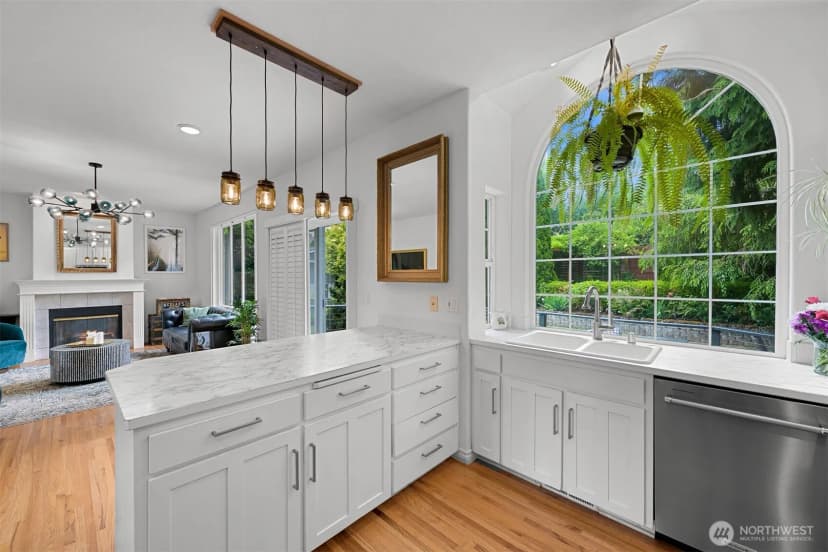 Property photo for 912 S Hills Drive, Bellingham photo 7