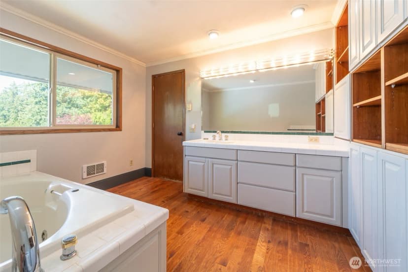 Property photo for 3011 Se Regent Street, Port Angeles photo 19