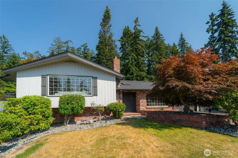 Property photo for 3011 Se Regent Street, Port Angeles