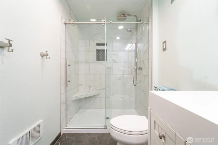 Property photo for 3011 Se Regent Street, Port Angeles photo 15