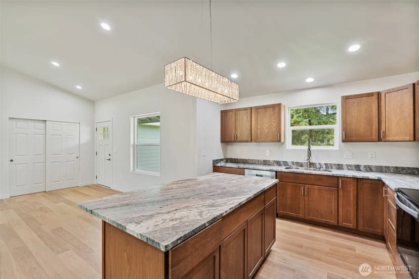 Property photo for 903 Byham Road, Winlock photo 13