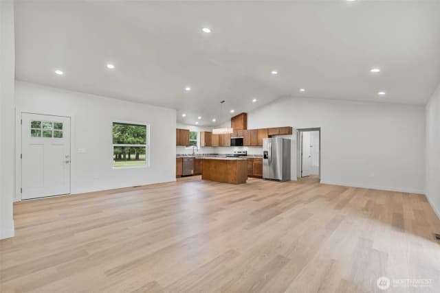 Property photo for 903 Byham Road, Winlock photo 3