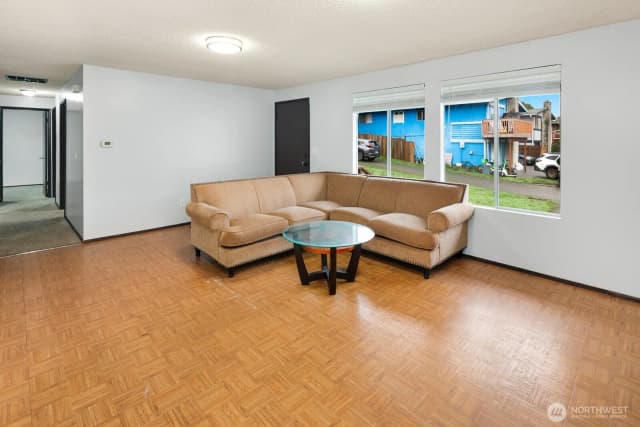 Property photo for 7537 44th Avenue S, Seattle photo 3