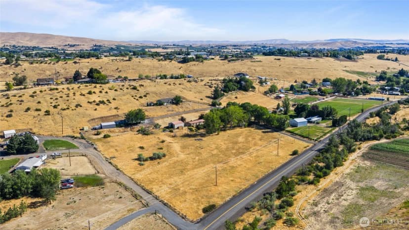 Property photo for 14753 Cottonwood Canyon Road, Yakima photo 18