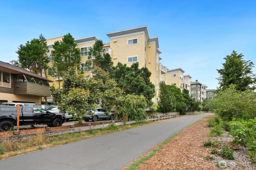Property photo for 2901 Ne Blakeley Street #306, Seattle photo 22
