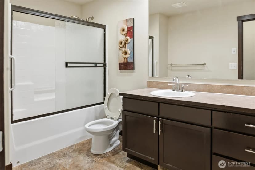 Property photo for 310 Leann Street, Mount Vernon photo 36