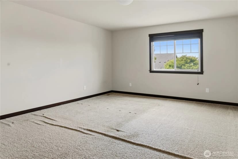 Property photo for 310 Leann Street, Mount Vernon photo 28