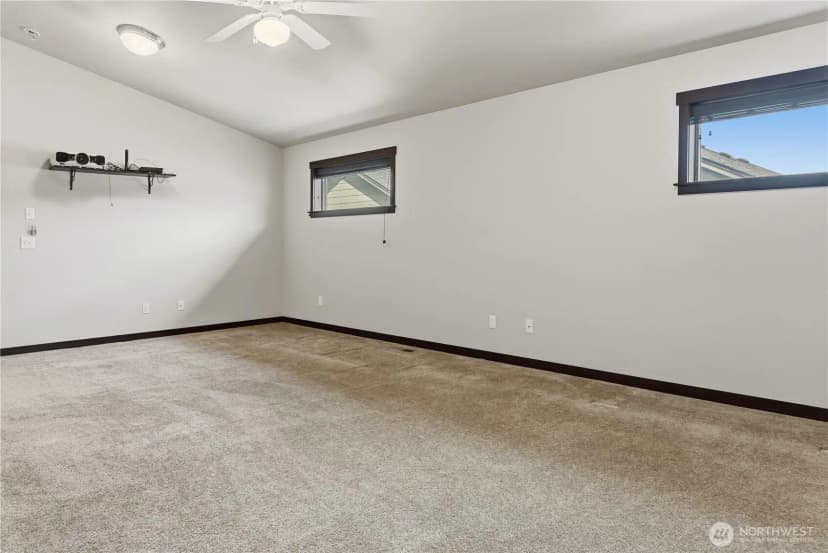 Property photo for 310 Leann Street, Mount Vernon photo 27