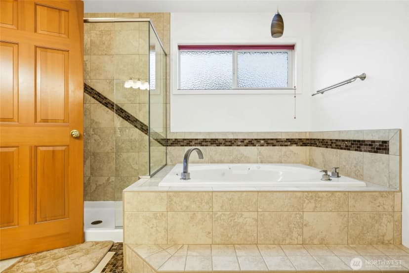 Property photo for 13945 Se 159th Place, Renton photo 31