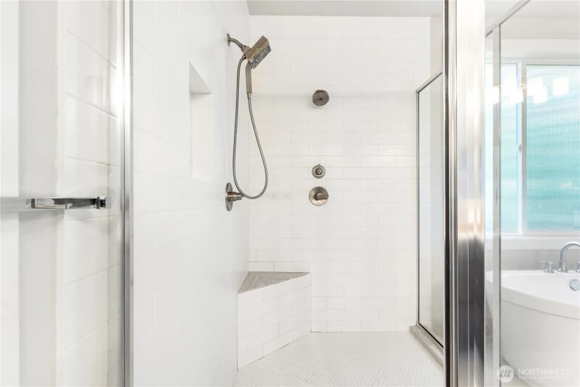 Property photo for 26546 Se Belvedere Way, Sammamish photo 18