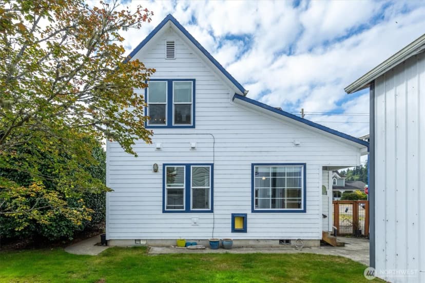 Property photo for 304 Spruce Street E, Ilwaco photo 21
