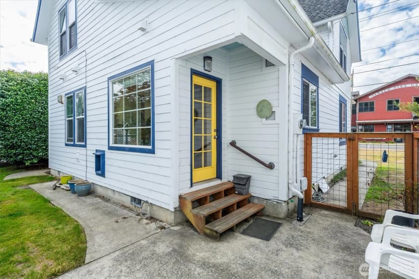 Property photo for 304 Spruce Street E, Ilwaco photo 20