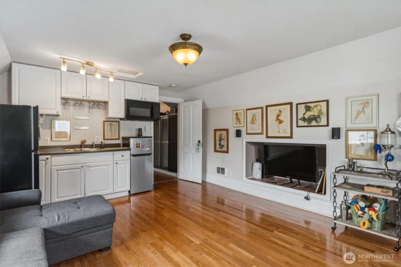 Property photo for 304 Spruce Street E, Ilwaco photo 18