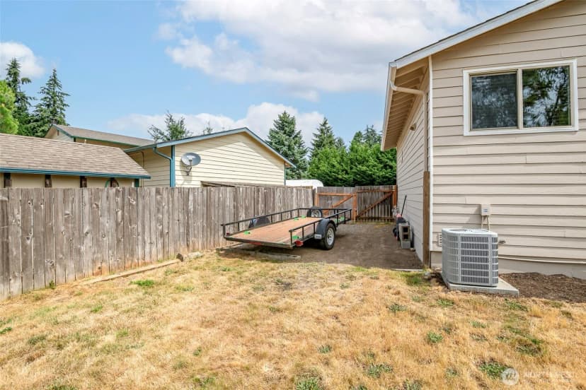 Property photo for 30031 45th Place S, Auburn photo 33