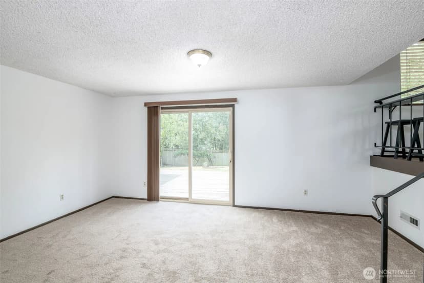 Property photo for 30031 45th Place S, Auburn photo 12