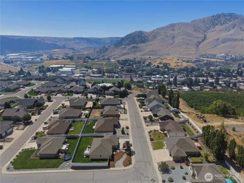 Property photo for 434 N Wilson Street, Chelan photo 36