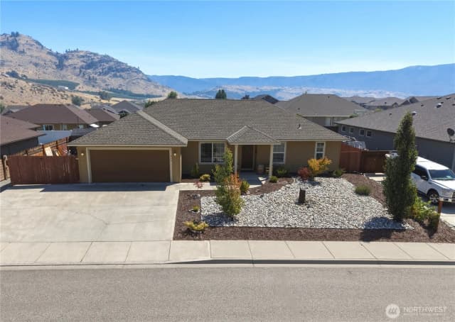 Property photo for 434 N Wilson Street, Chelan