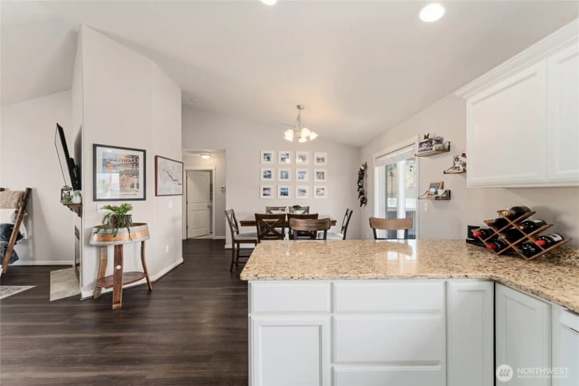Property photo for 434 N Wilson Street, Chelan photo 7