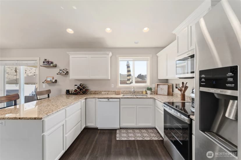 Property photo for 434 N Wilson Street, Chelan photo 4