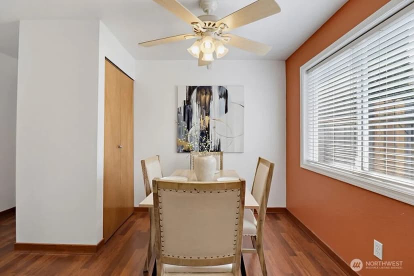 Property photo for 12512 Se 275th Place, Kent photo 17