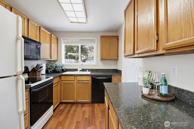Property photo for 12512 Se 275th Place, Kent photo 15