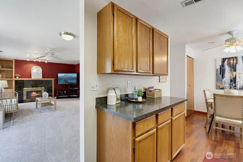 Property photo for 12512 Se 275th Place, Kent photo 16